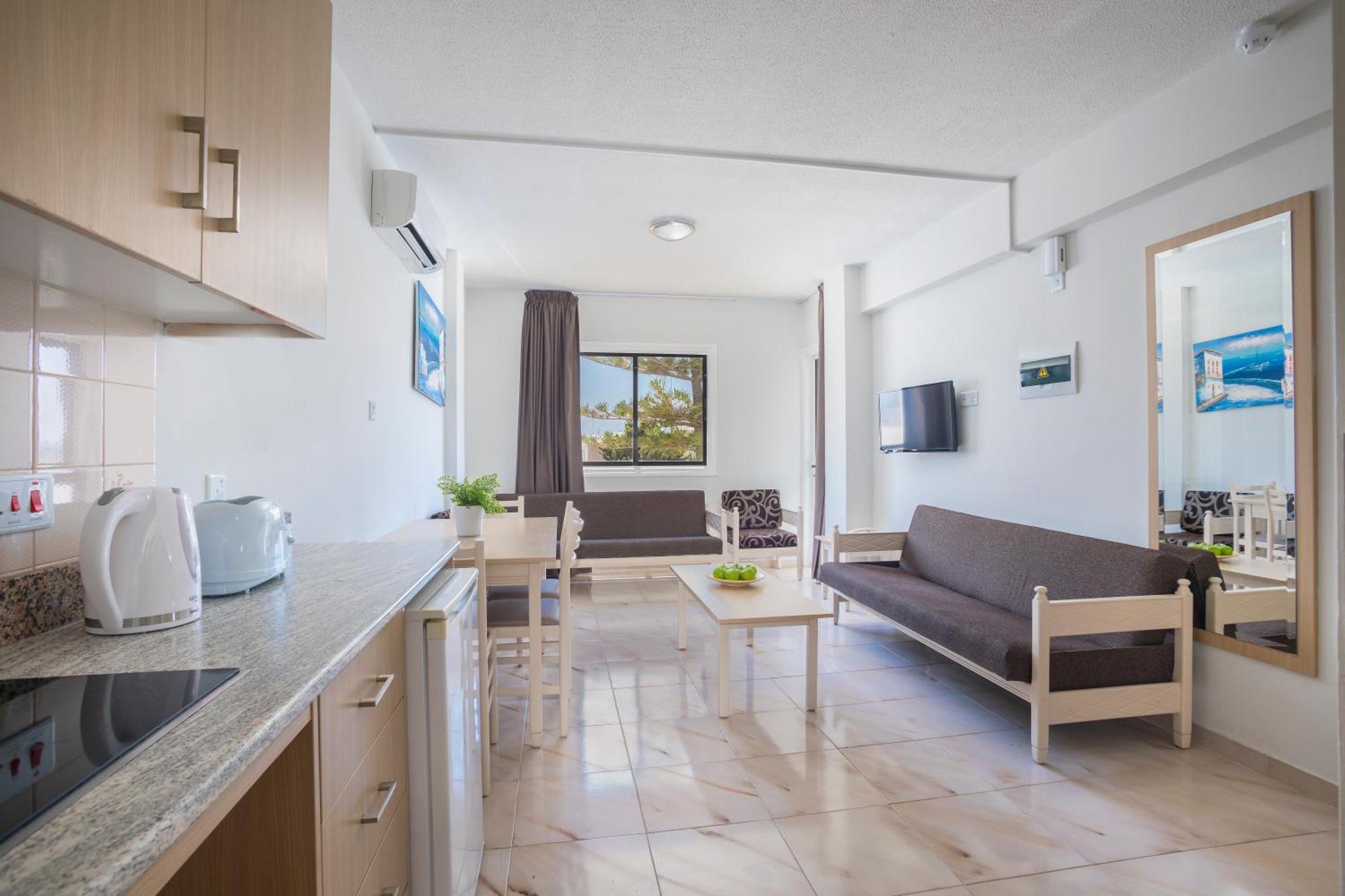 איה נאפה Christabelle Hotel Apartments מראה חיצוני תמונה